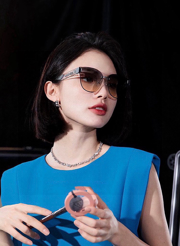 🔺 【香奈儿】2025开春新款 潮流爆款 时尚方框尼龙太阳镜 高品质 佩戴舒适 网红潮款墨镜 女士高清尼