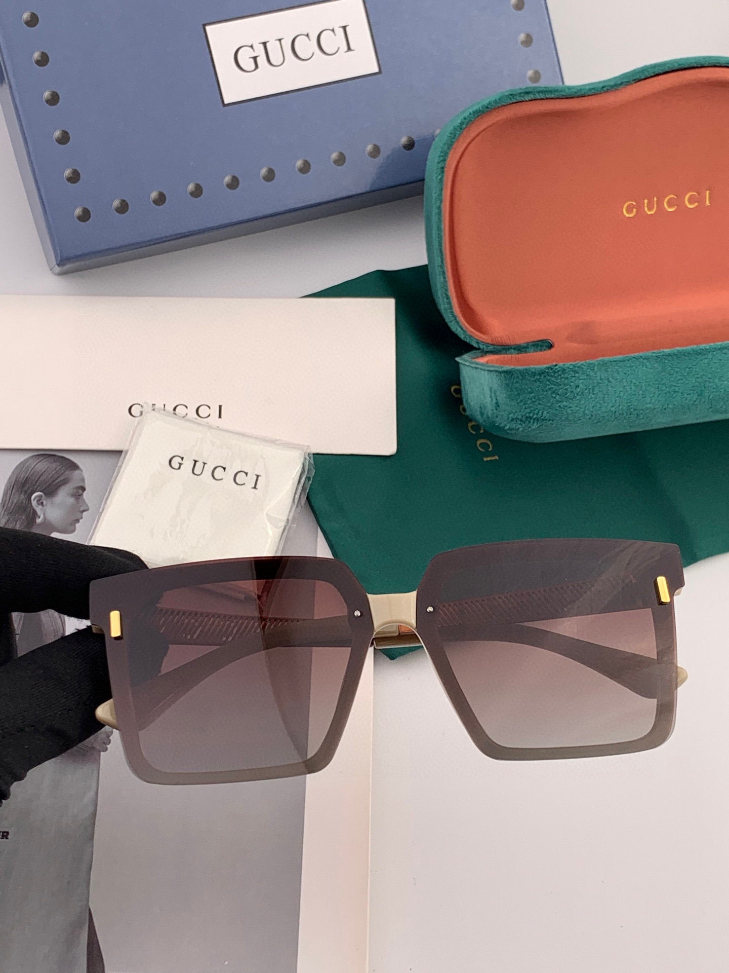  【TR偏光系列】Gucci   经典的方框设计，不挑脸型，无论搭配大衣还是连衣裙都非常显气质偏光镜片预