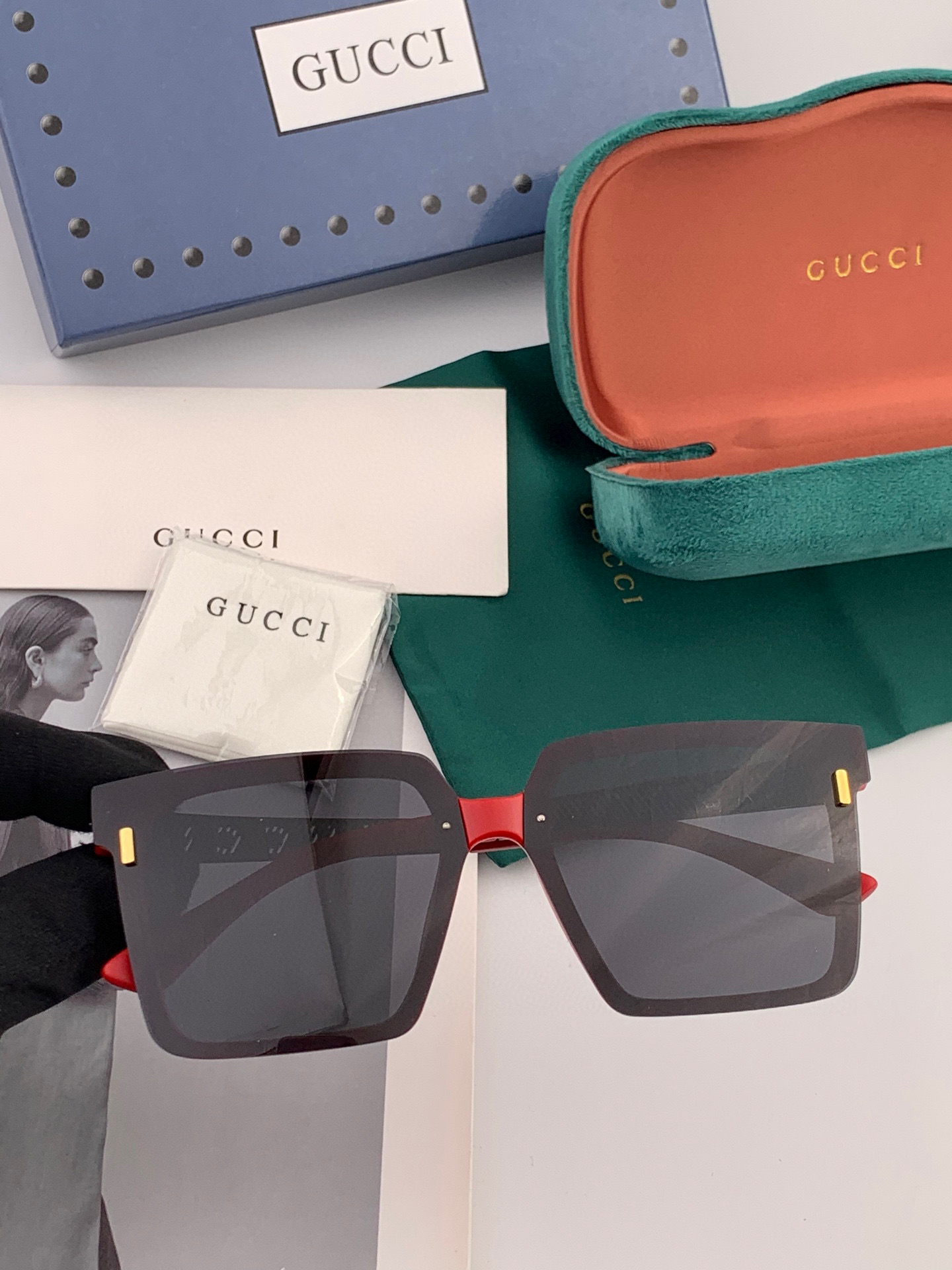  【TR偏光系列】Gucci   经典的方框设计，不挑脸型，无论搭配大衣还是连衣裙都非常显气质偏光镜片预