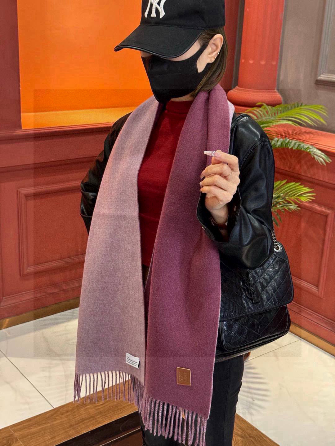  ✨✨太美了😍罗意威 情侣款 美到要尖叫😱专柜最新款🎊英伦欧美范儿 又是一款即时尚又实用的大围巾&长巾，