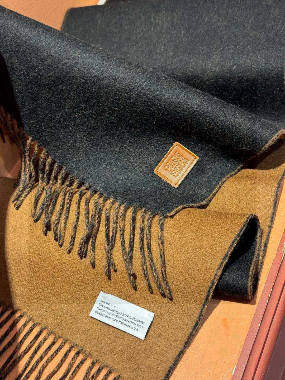  ✨✨太美了😍罗意威 情侣款 美到要尖叫😱专柜最新款🎊英伦欧美范儿 又是一款即时尚又实用的大围巾&长巾，