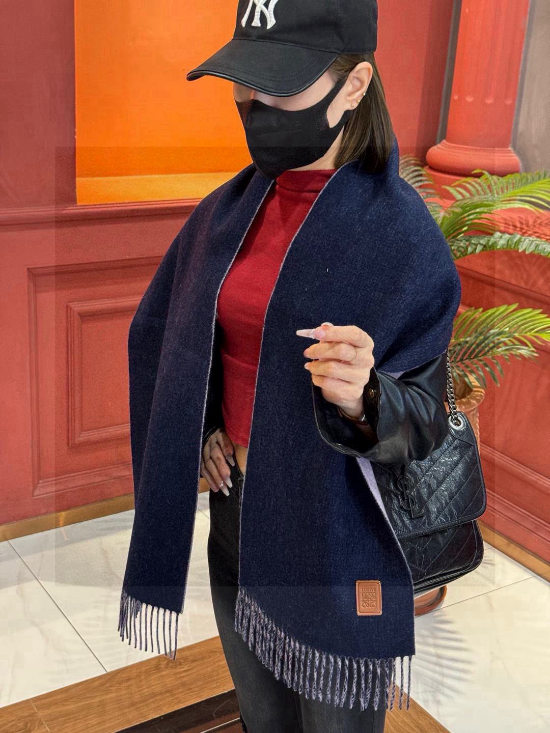  ✨✨太美了😍罗意威 情侣款 美到要尖叫😱专柜最新款🎊英伦欧美范儿 又是一款即时尚又实用的大围巾&长巾，