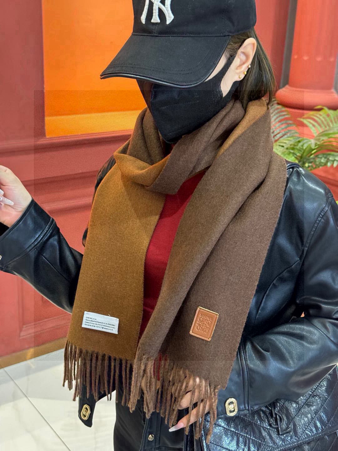  ✨✨太美了😍罗意威 情侣款 美到要尖叫😱专柜最新款🎊英伦欧美范儿 又是一款即时尚又实用的大围巾&长巾，