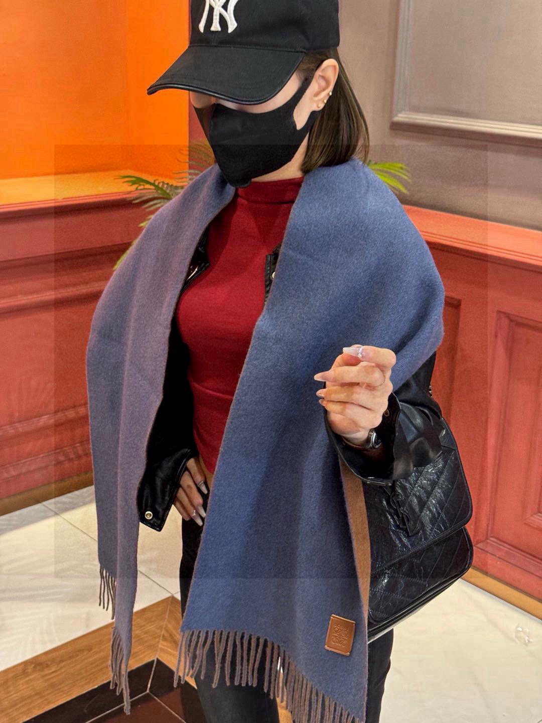  ✨✨太美了😍罗意威 情侣款 美到要尖叫😱专柜最新款🎊英伦欧美范儿 又是一款即时尚又实用的大围巾&长巾，