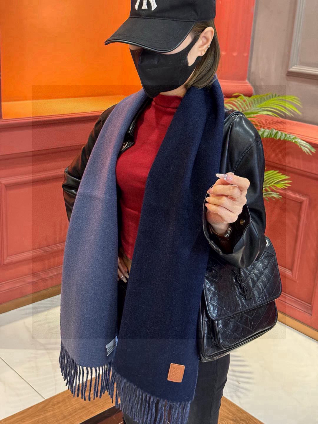  ✨✨太美了😍罗意威 情侣款 美到要尖叫😱专柜最新款🎊英伦欧美范儿 又是一款即时尚又实用的大围巾&长巾，