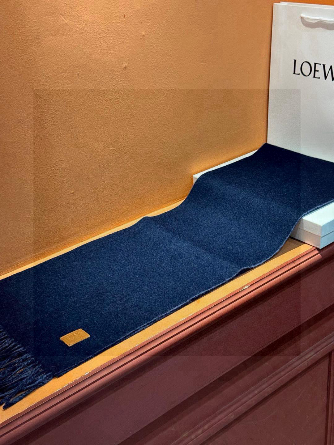  ✨✨太美了😍罗意威 情侣款 美到要尖叫😱专柜最新款🎊英伦欧美范儿 又是一款即时尚又实用的大围巾&长巾，