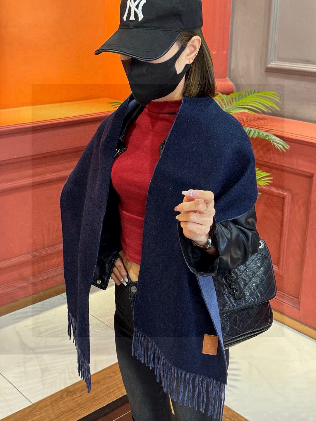  ✨✨太美了😍罗意威 情侣款 美到要尖叫😱专柜最新款🎊英伦欧美范儿 又是一款即时尚又实用的大围巾&长巾，