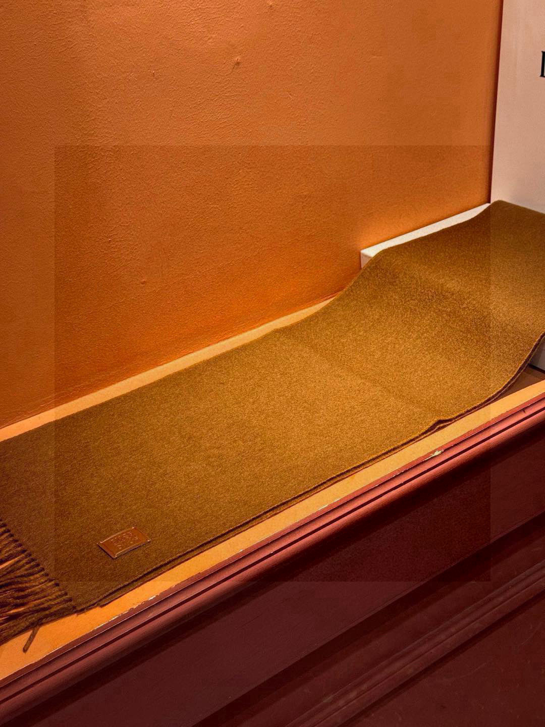  ✨✨太美了😍罗意威 情侣款 美到要尖叫😱专柜最新款🎊英伦欧美范儿 又是一款即时尚又实用的大围巾&长巾，