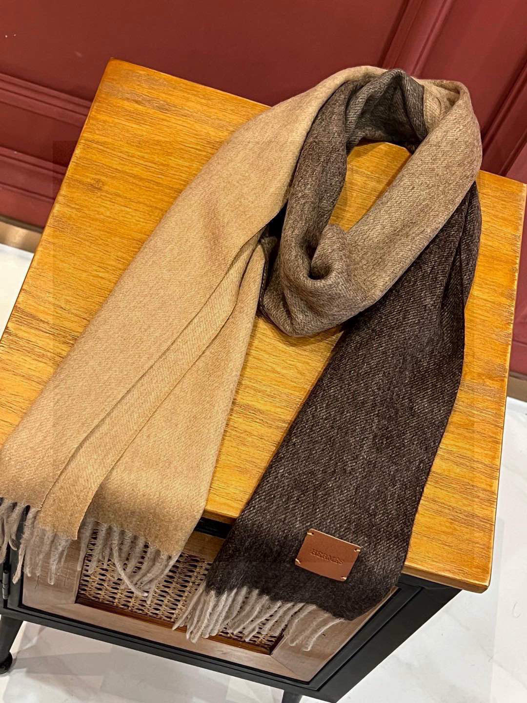  ✨✨太美了😍 爱马仕 情侣款 美到要尖叫😱专柜最新款🎊英伦欧美范儿「多色渐变」又是一款即时尚又实用的大