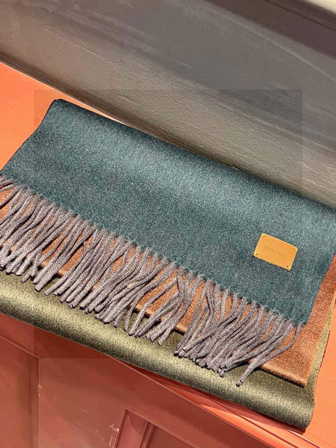  ✨✨太美了😍 爱马仕 情侣款 美到要尖叫😱专柜最新款🎊英伦欧美范儿「多色渐变」又是一款即时尚又实用的大