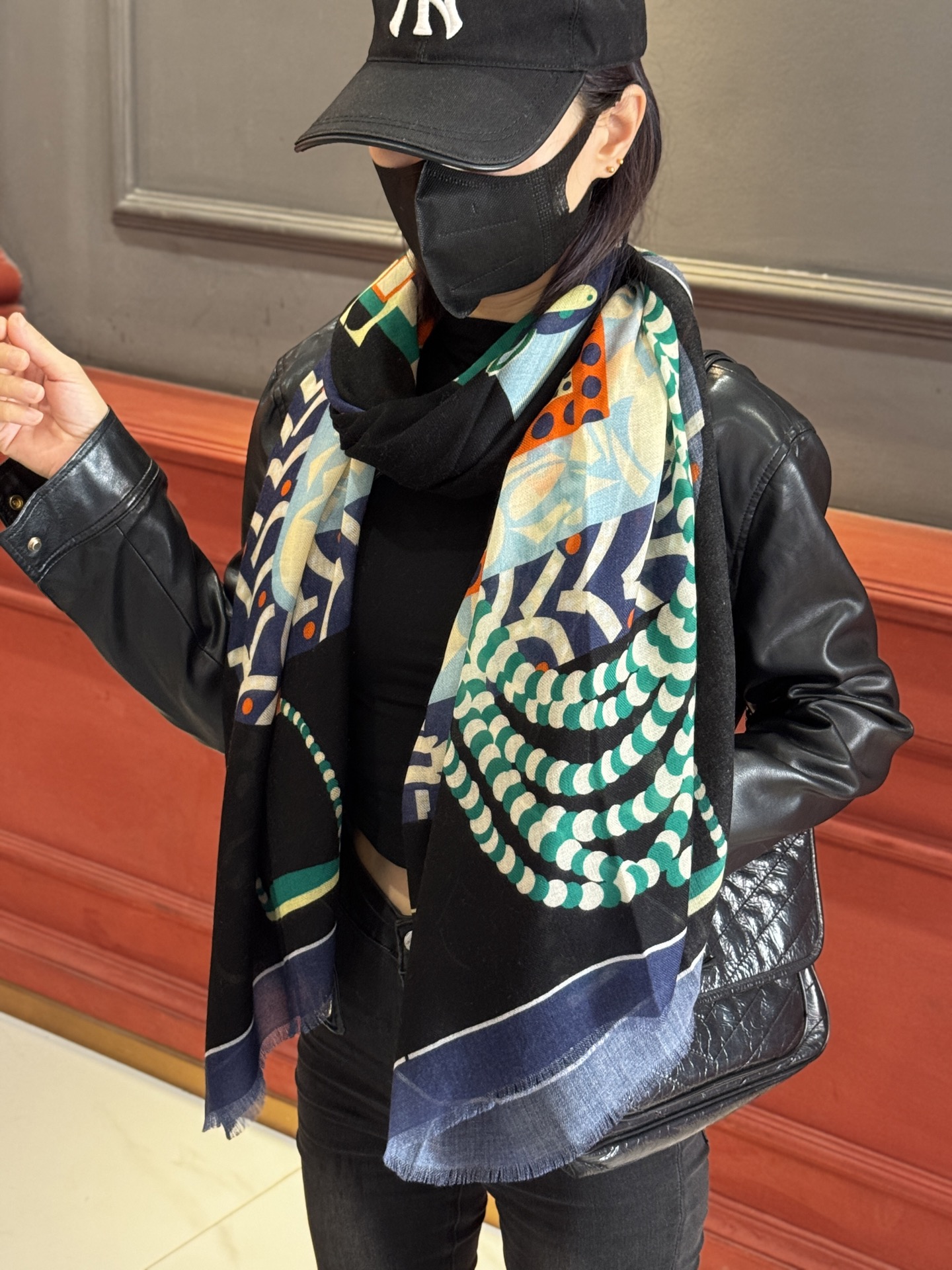  专柜同步 Hermes家买了都说好看【马鞍羊绒长巾】‼️推荐💕顶级工艺超值‼️爱马仕专柜爆款🎁🎁羊绒长