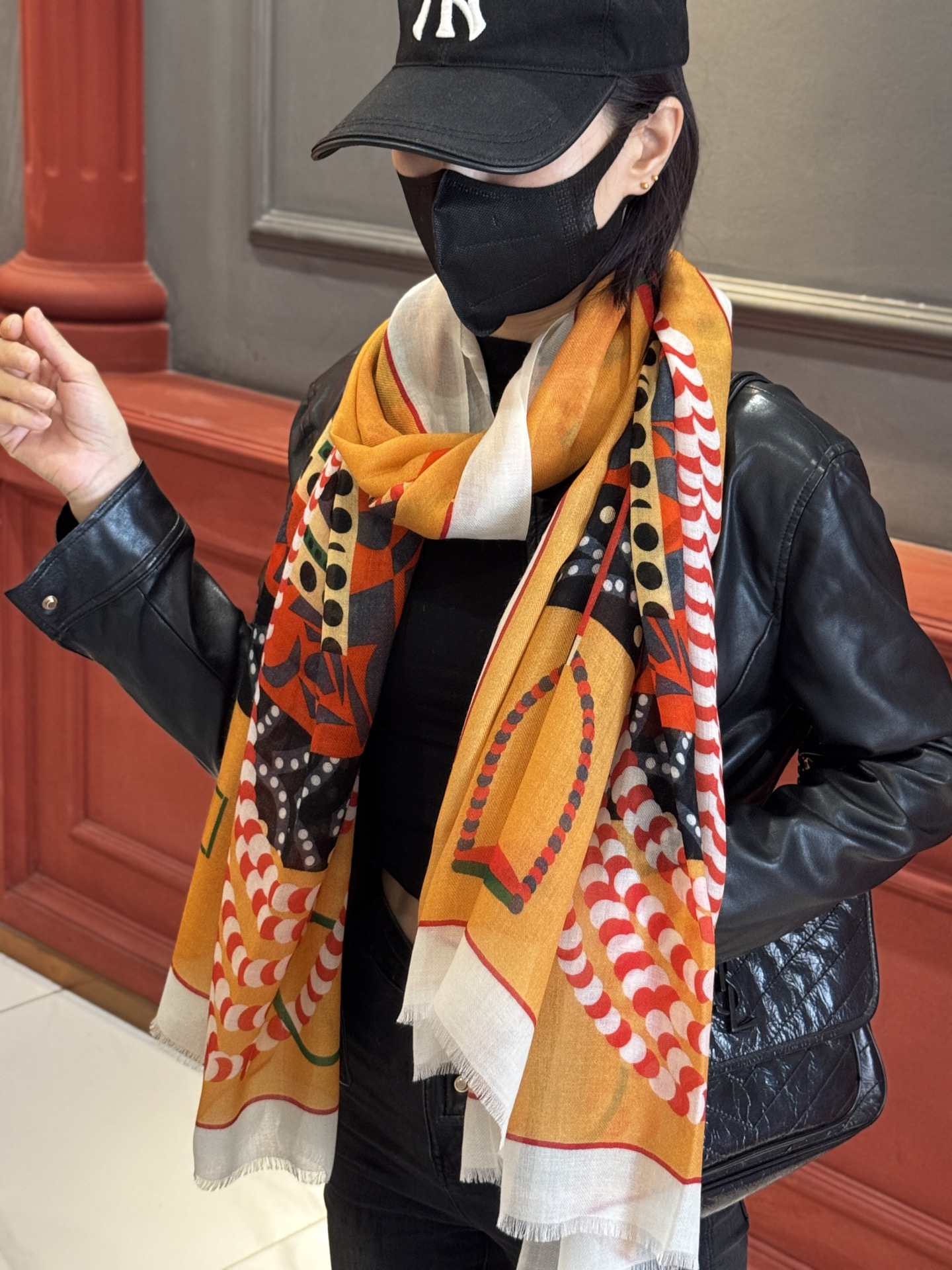  专柜同步 Hermes家买了都说好看【马鞍羊绒长巾】‼️推荐💕顶级工艺超值‼️爱马仕专柜爆款🎁🎁羊绒长