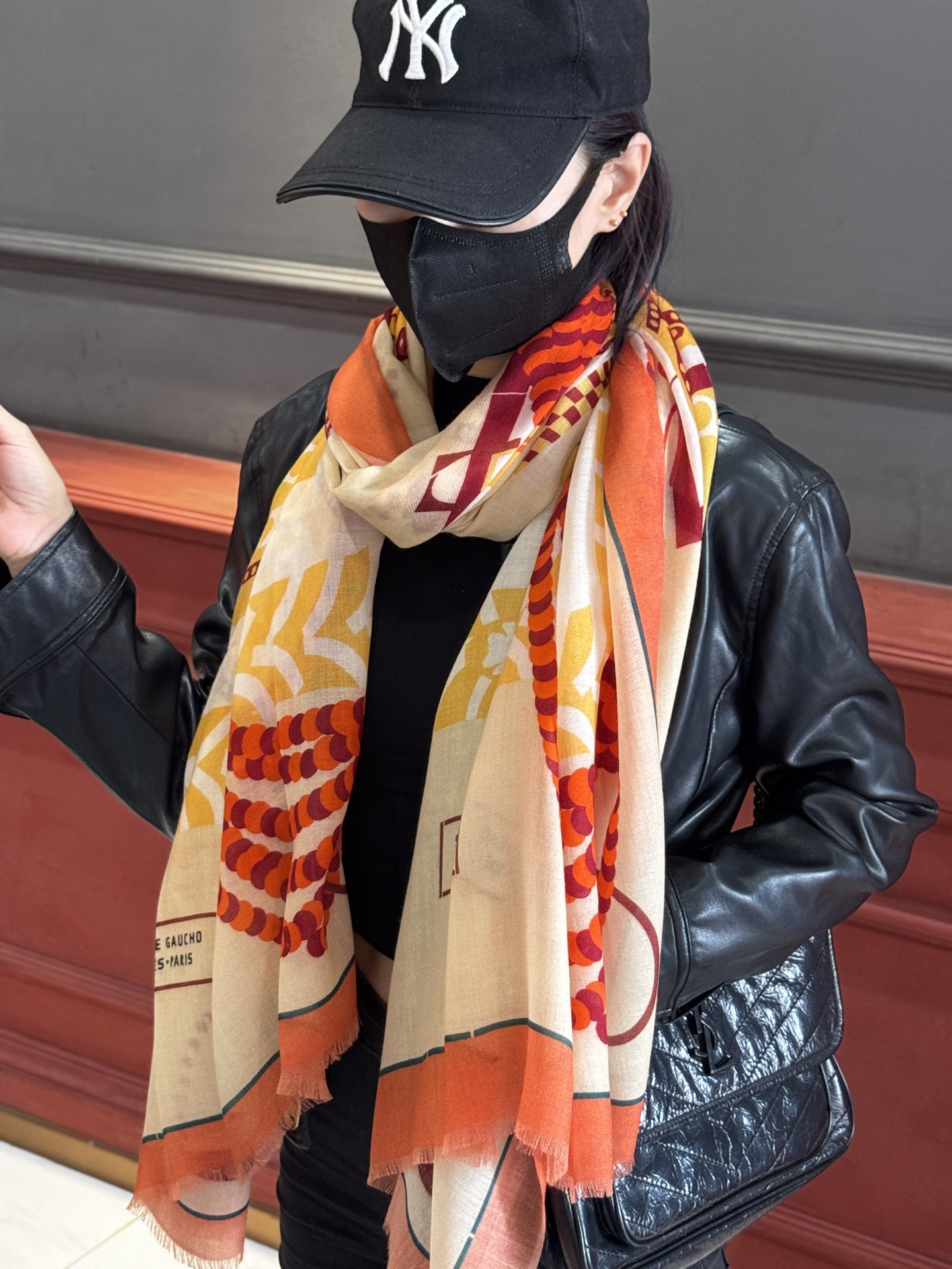  专柜同步 Hermes家买了都说好看【马鞍羊绒长巾】‼️推荐💕顶级工艺超值‼️爱马仕专柜爆款🎁🎁羊绒长