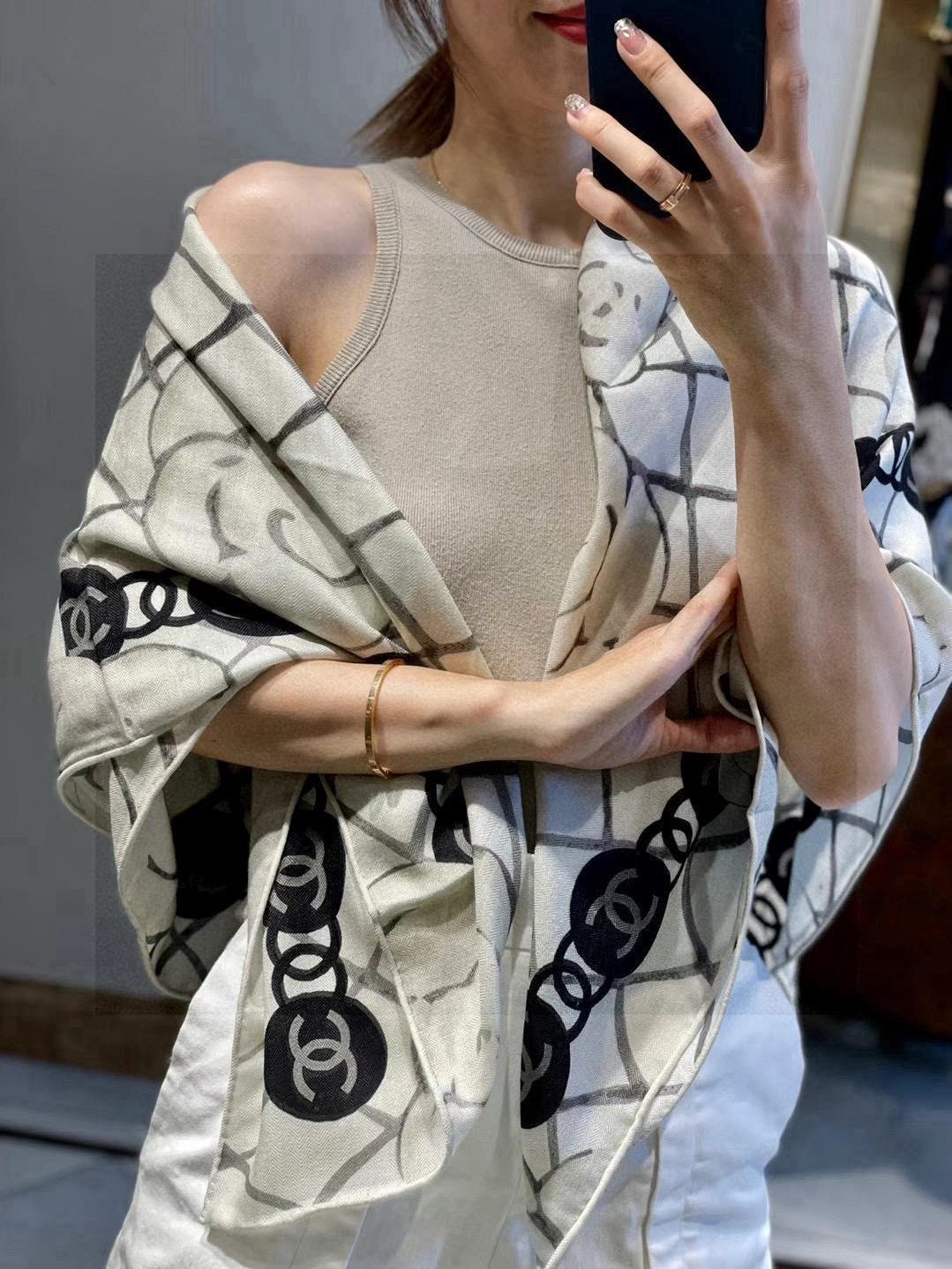 【致敬🫡经典】
coco Chanel 山茶花  
无需过多言语 爱的人都懂 
今年我们升级各方面
选用