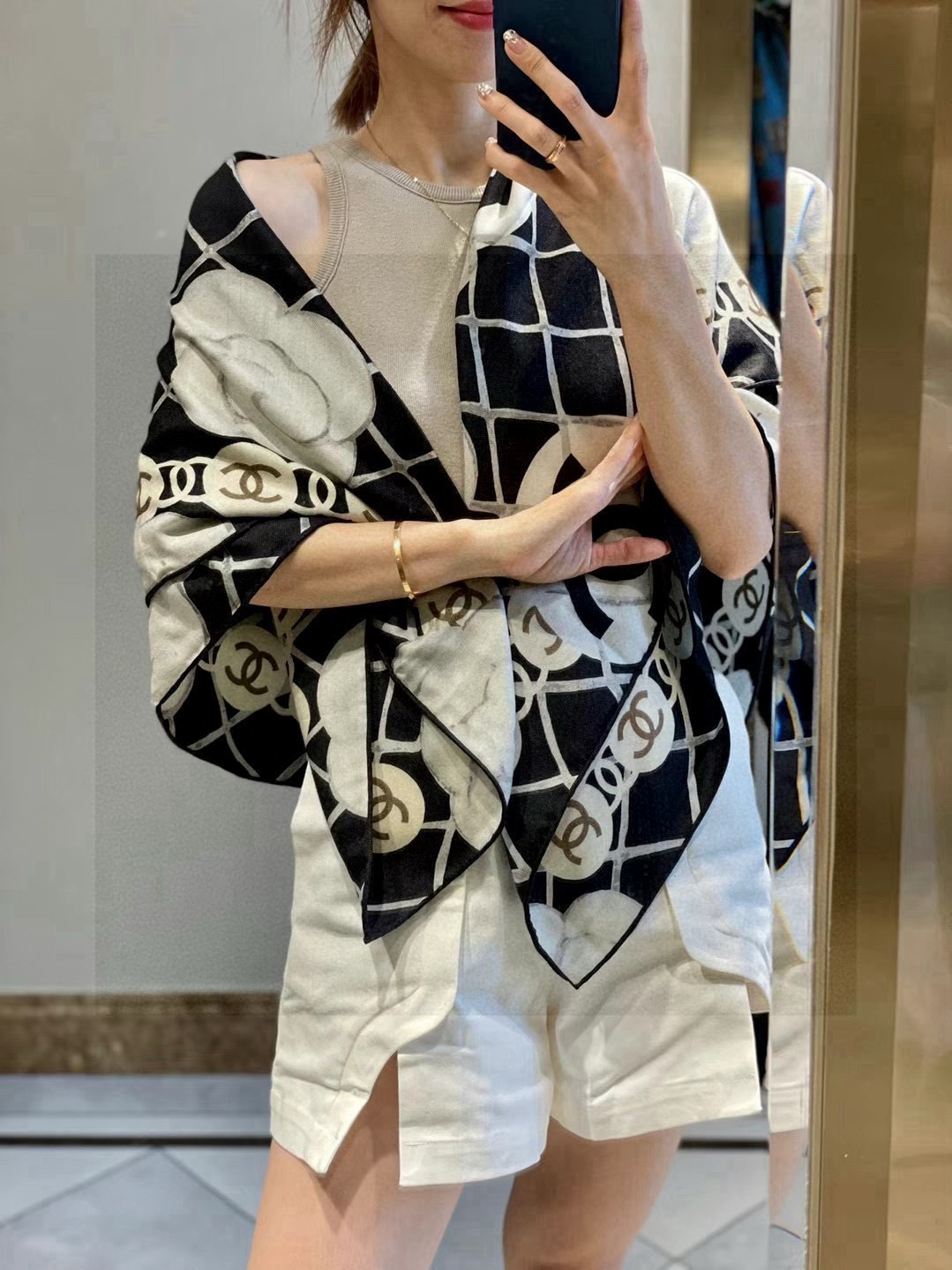 【致敬🫡经典】
coco Chanel 山茶花  
无需过多言语 爱的人都懂 
今年我们升级各方面
选用