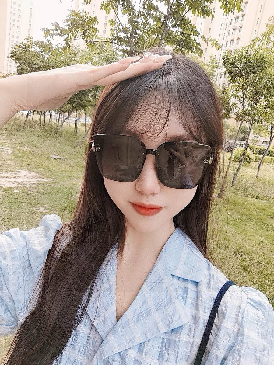 NO:369813,【DIOR-Dio】2025 new spring model trendy fashion square polarized sunglasses high quality comfortable to wear Internet celebrity trendy sunglasses Model D1781 glasses sunglasses sunglasses, glasses, dior, dior19860909【DIOR-迪奥】2025开春新款 潮流爆款 时尚方框偏光太阳镜 高品质 佩戴舒适 网红潮款墨镜 型号D1781眼镜墨镜太阳镜,眼镜,dior,dior,glasses