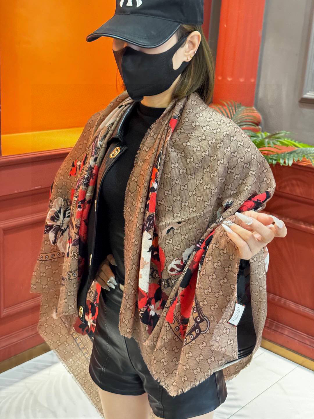   爆款出货 真正的海外原版货——从海外买的正品花了一个月画稿打版，要做咱们就做最好的💯 一花四色每色都