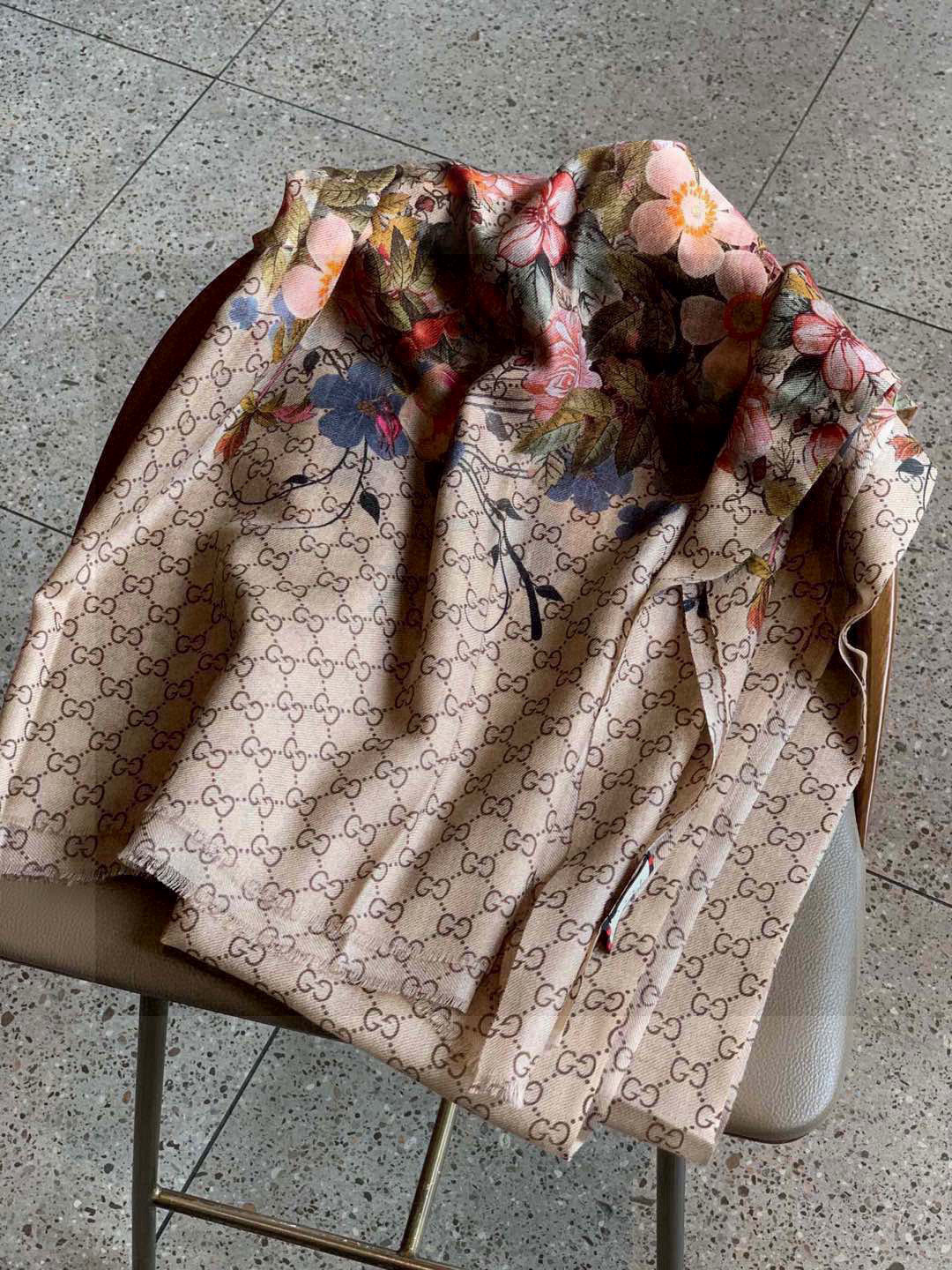  💟秀外慧中，美到过分❗️上身效果疯狂的喜欢❗️Gucci New~300支高端戒指绒！真心美爆了的设计