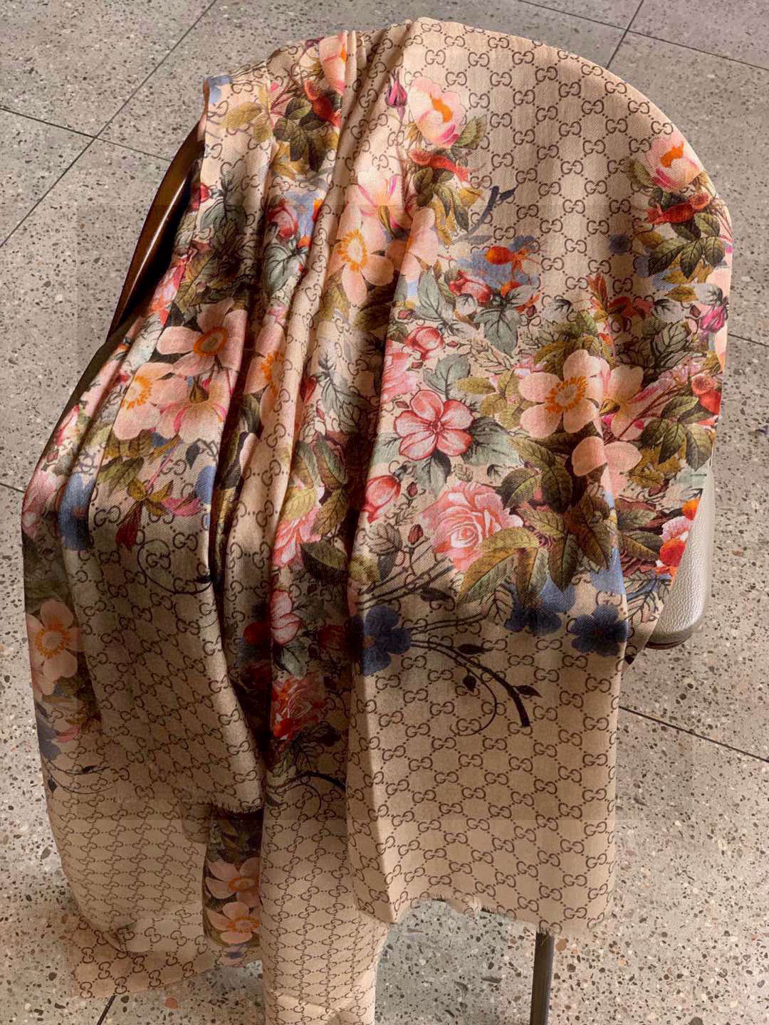  💟秀外慧中，美到过分❗️上身效果疯狂的喜欢❗️Gucci New~300支高端戒指绒！真心美爆了的设计