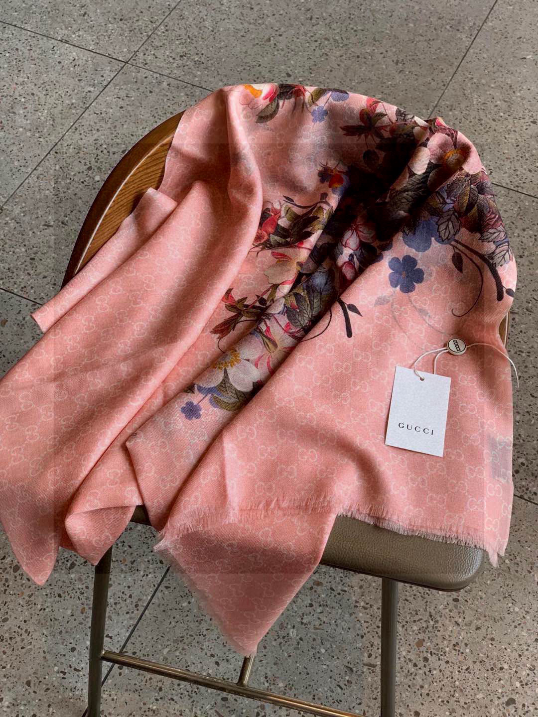  💟秀外慧中，美到过分❗️上身效果疯狂的喜欢❗️Gucci New~300支高端戒指绒！真心美爆了的设计