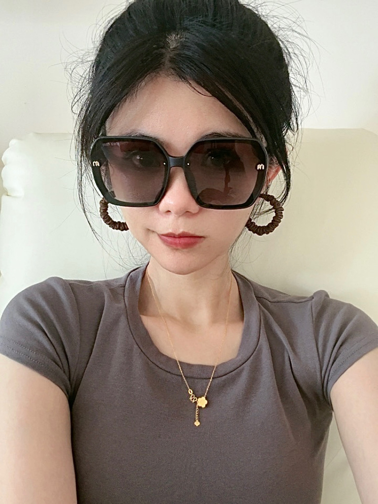 NO:370876,[Miao Miao TR polarized sunglasses] 2025 new spring model trendy fashion square polarized sunglasses high quality comfortable to wear Internet celebrity trendy sunglasses women's high-definition polarized sunglasses high-quality TR frame model MM9291 glasses sunglasses sunglasses, glasses19860909【缪缪 TR偏光太阳镜】2025开春新款 潮流爆款 时尚方框偏光太阳镜 高品质 佩戴舒适 网红潮款墨镜 女士高清偏光太阳镜 高品质TR镜框 型号MM9291眼镜墨镜太阳镜,眼镜,glasses