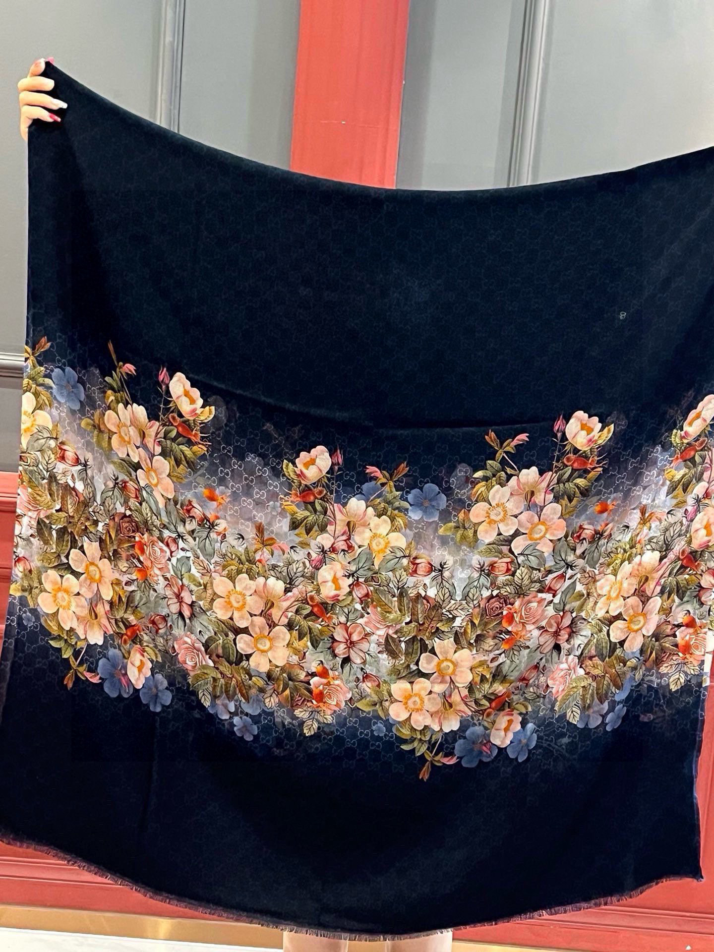  💟秀外慧中，美到过分❗️上身效果疯狂的喜欢❗️Gucci New~300支高端戒指绒！真心美爆了的设计