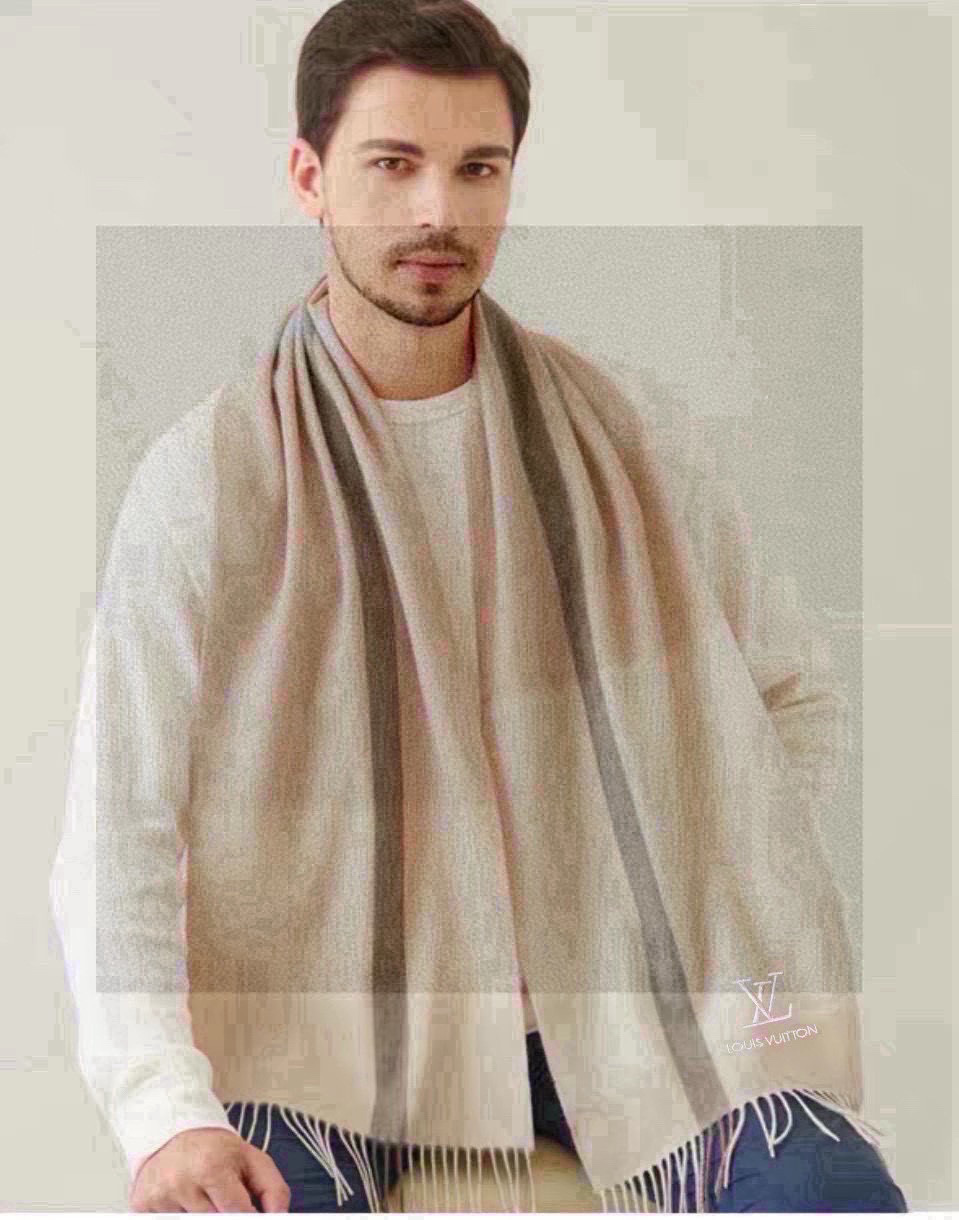  难得的高端男款，家属福利‼LV非常正的男士围巾~面料大爱，非常柔软细腻舒服‼大气简约，超级好看的男神配