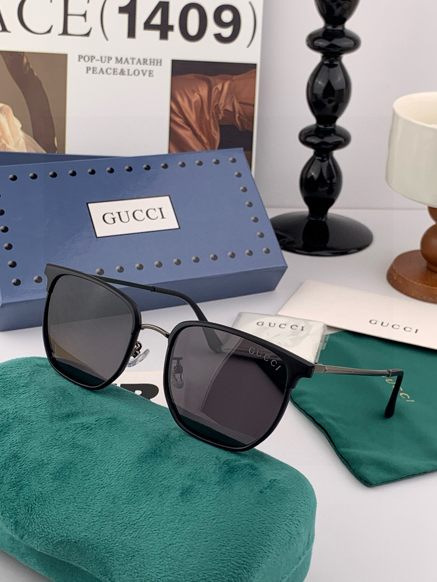   Gucci 。  高品质男女款墨镜   👍 进口宝丽来偏光镜片  。蛤蟆镜 开车钓鱼都可 。百搭显瘦