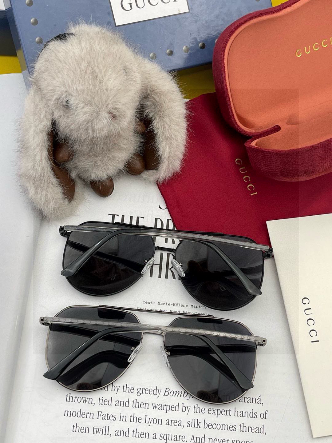   Gucci 。  高品质男女款墨镜   👍 进口宝丽来偏光镜片  。蛤蟆镜 开车钓鱼都可 。百搭显瘦