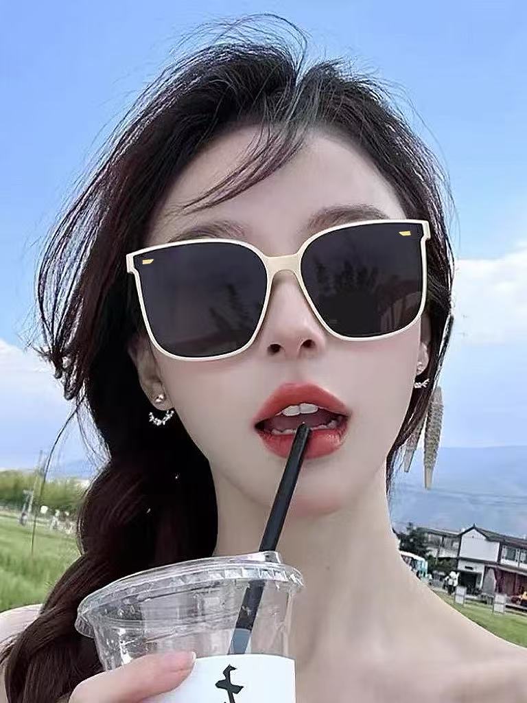 🔺DIOR🔻方框太阳镜 完美品质 🎓独特设计  适合各种脸型 亮相时装周 超时尚百搭 实物精致  情侣款