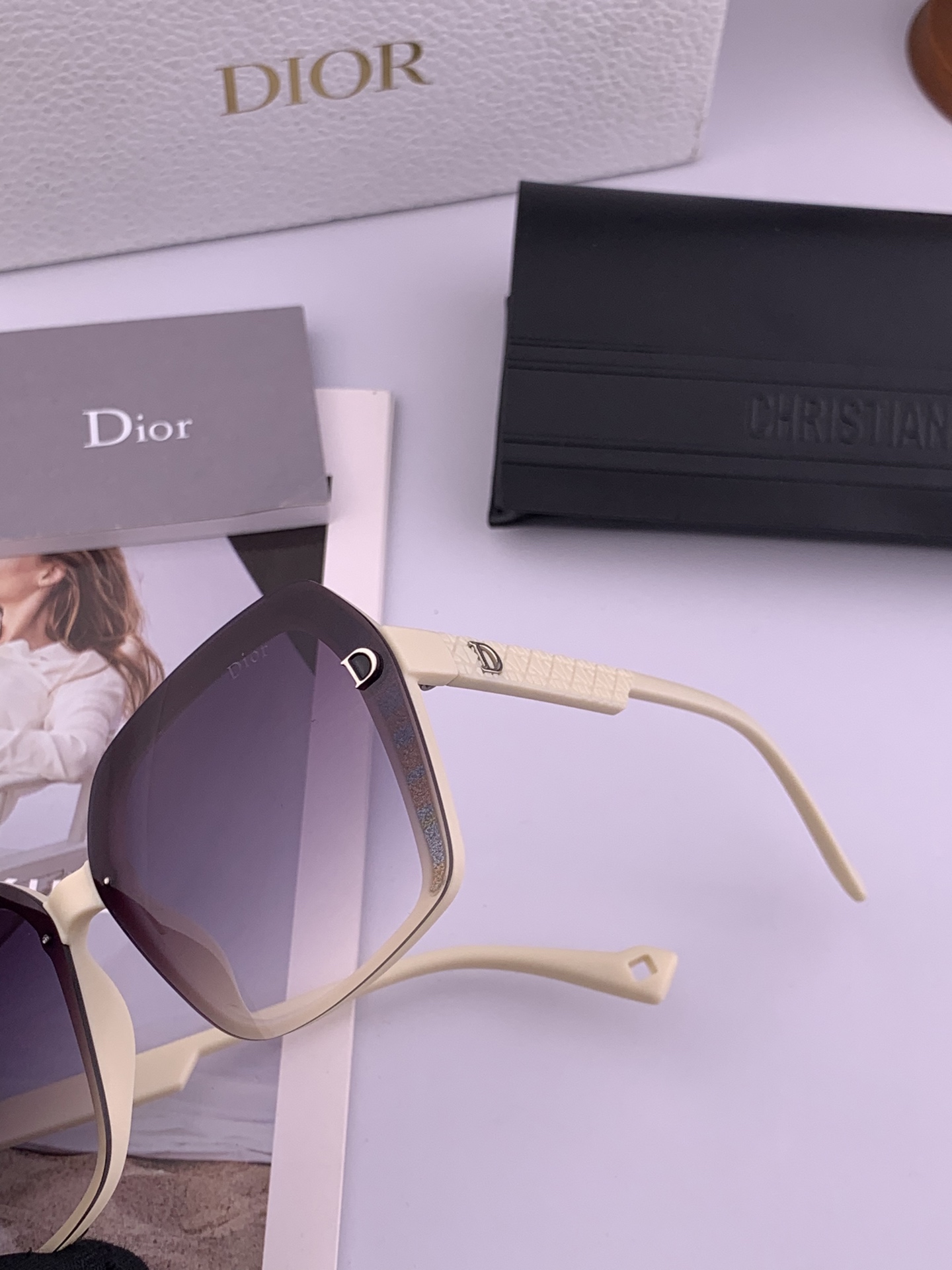  【DIOR】迪奥偏光太阳镜 时尚造型 开车驾驶镜时尚墨镜🌸世界顶级奢华品牌，品质保证！😍😍经典款, 明