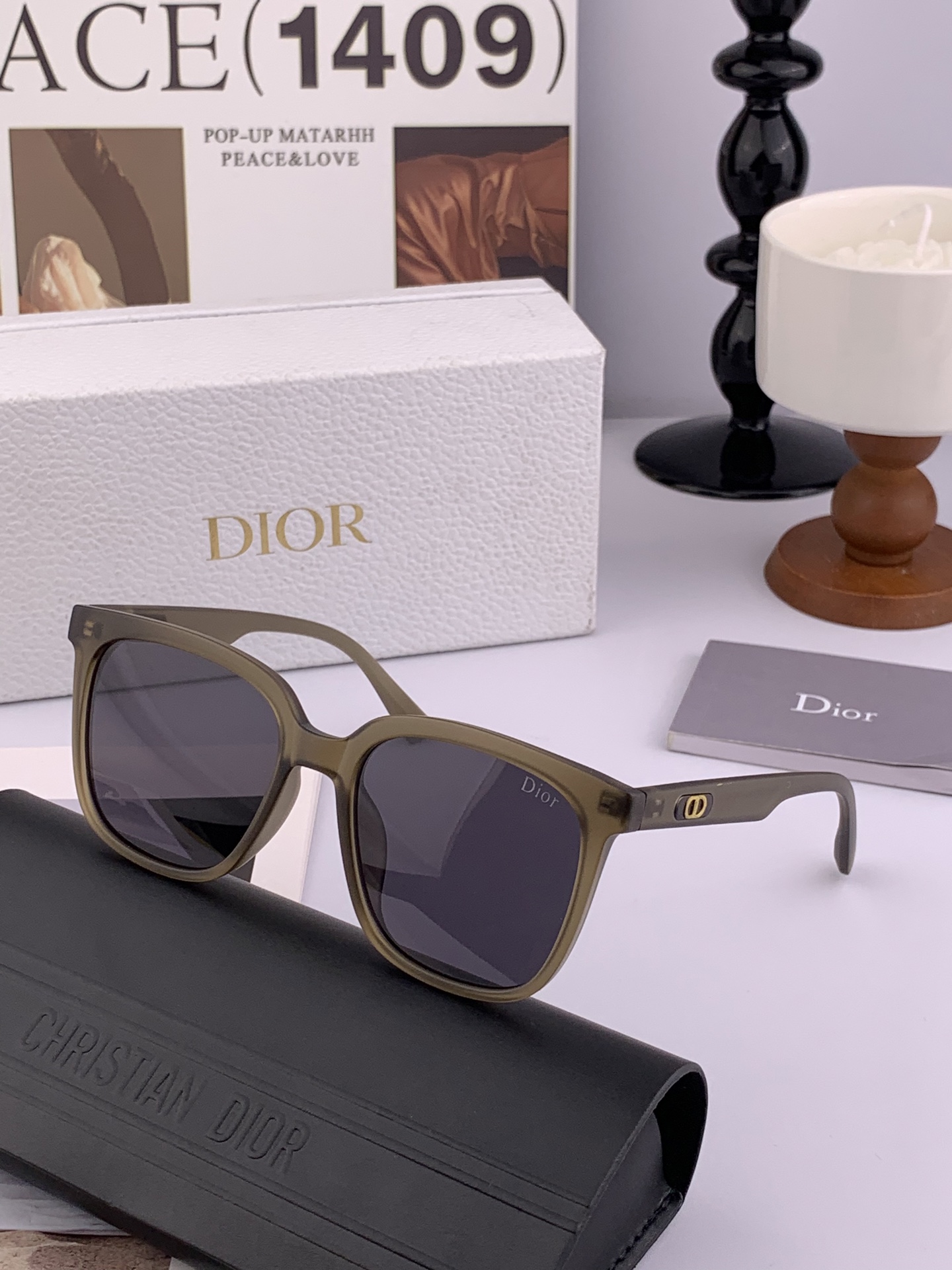  🔺DIOR🔻方框太阳镜 完美品质 🎓独特设计  适合各种脸型 亮相时装周 超时尚百搭 实物精致  情侣