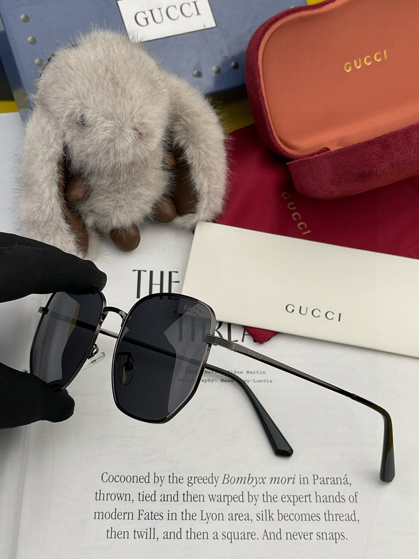   GUCCI-2025新款情侣款偏光太阳镜、完美品质，独特设计  适合各种脸型，‼️经典太阳镜 超个性