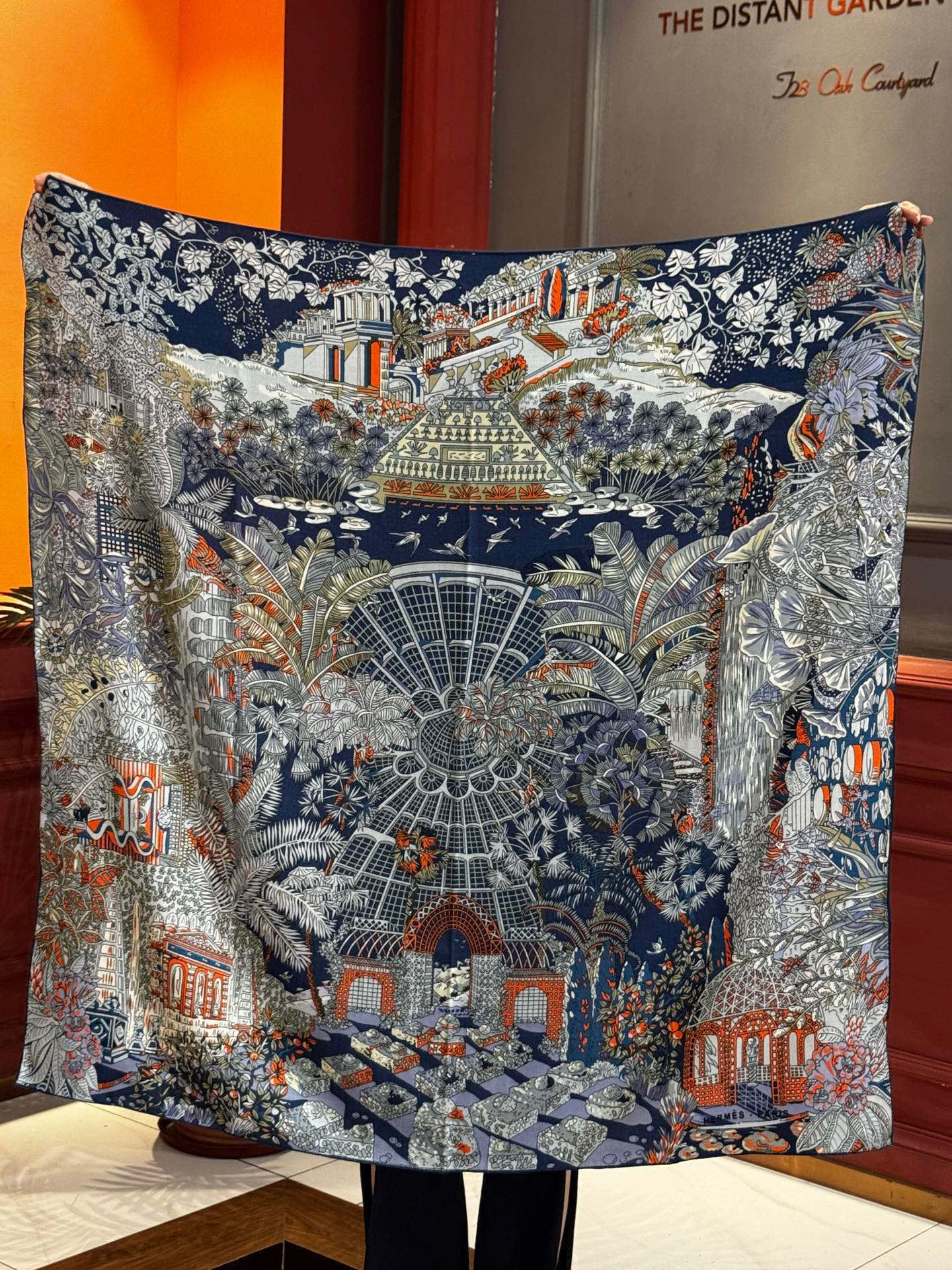  💟2025年秋冬抢先 上新💞【双面同色丝毛方巾】手工卷边山羊绒和真丝混纺披肩（70%山羊绒，30%桑蚕