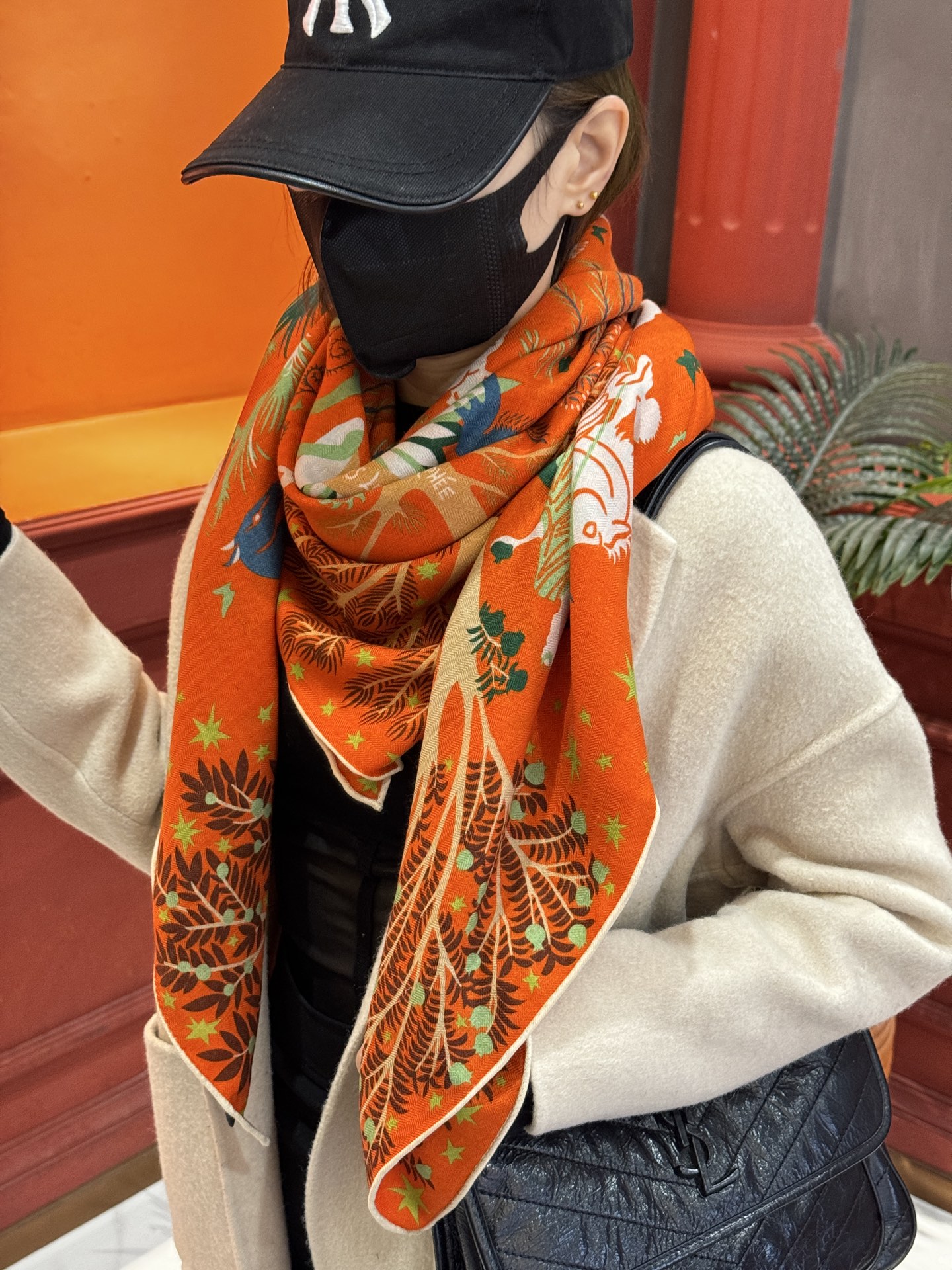 羊绒新款🆕👏👏买了都说好看‼️推荐💕爱马仕双面同色羊绒方巾【玛雅森林双面同色140】，顶级工艺超值‼️爱