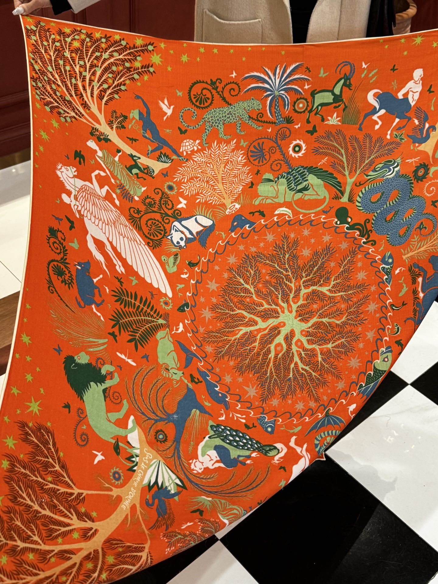 羊绒新款🆕👏👏买了都说好看‼️推荐💕爱马仕双面同色羊绒方巾【玛雅森林双面同色140】，顶级工艺超值‼️爱