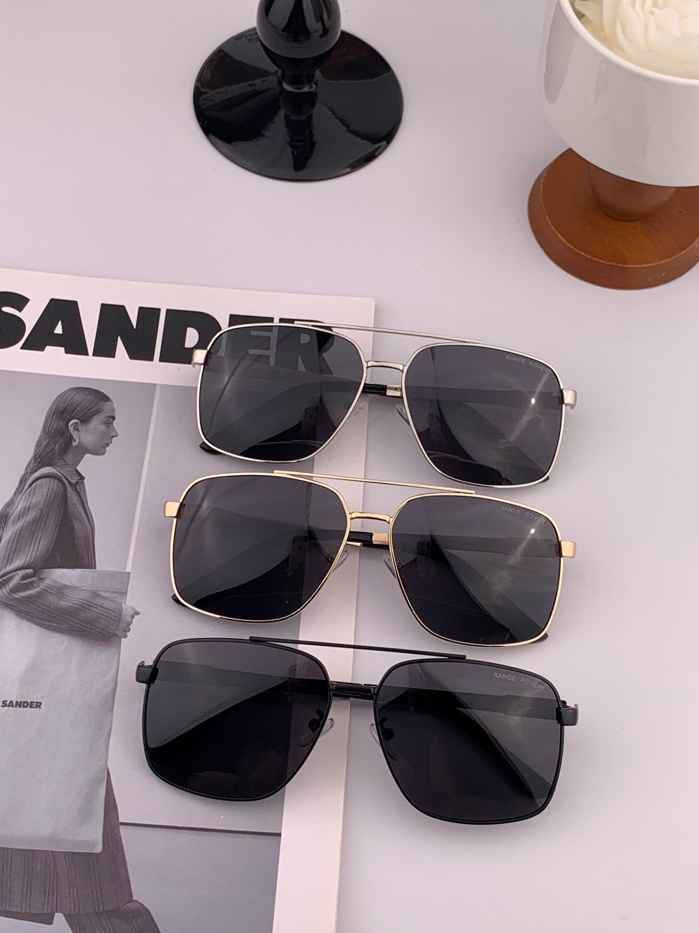   路虎。  高品质男女款墨镜   👍 进口宝丽来偏光镜片  。蛤蟆镜 开车钓鱼都可 。