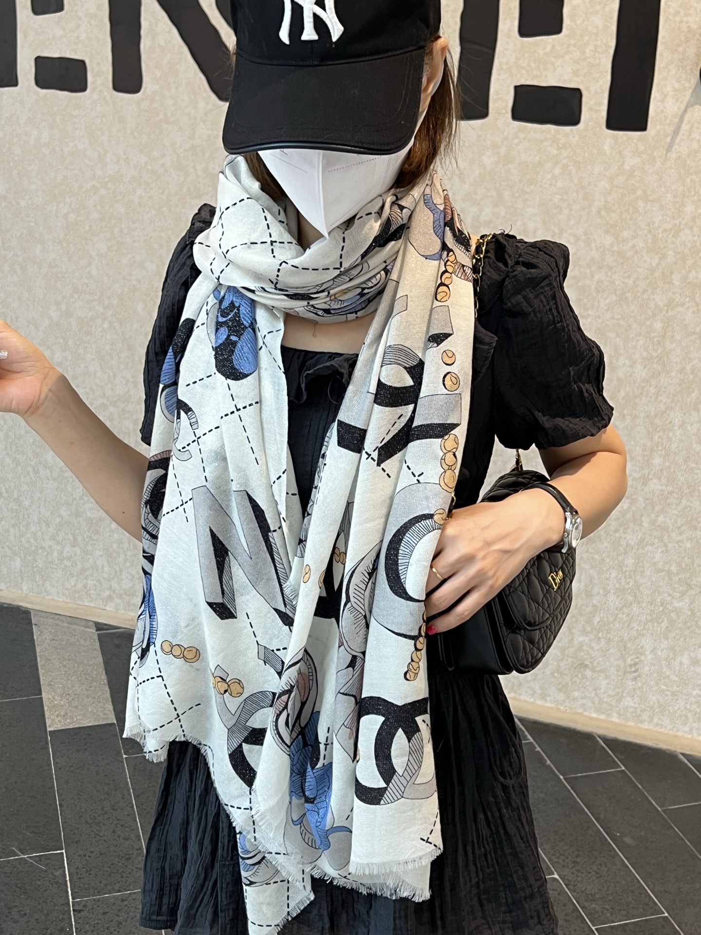  会发光发亮的围巾 💄💋新款客供亮片💖羊绒面料长巾 😘美翻了流泪【彩色山茶花银线长巾】御用殿堂级极‼️新