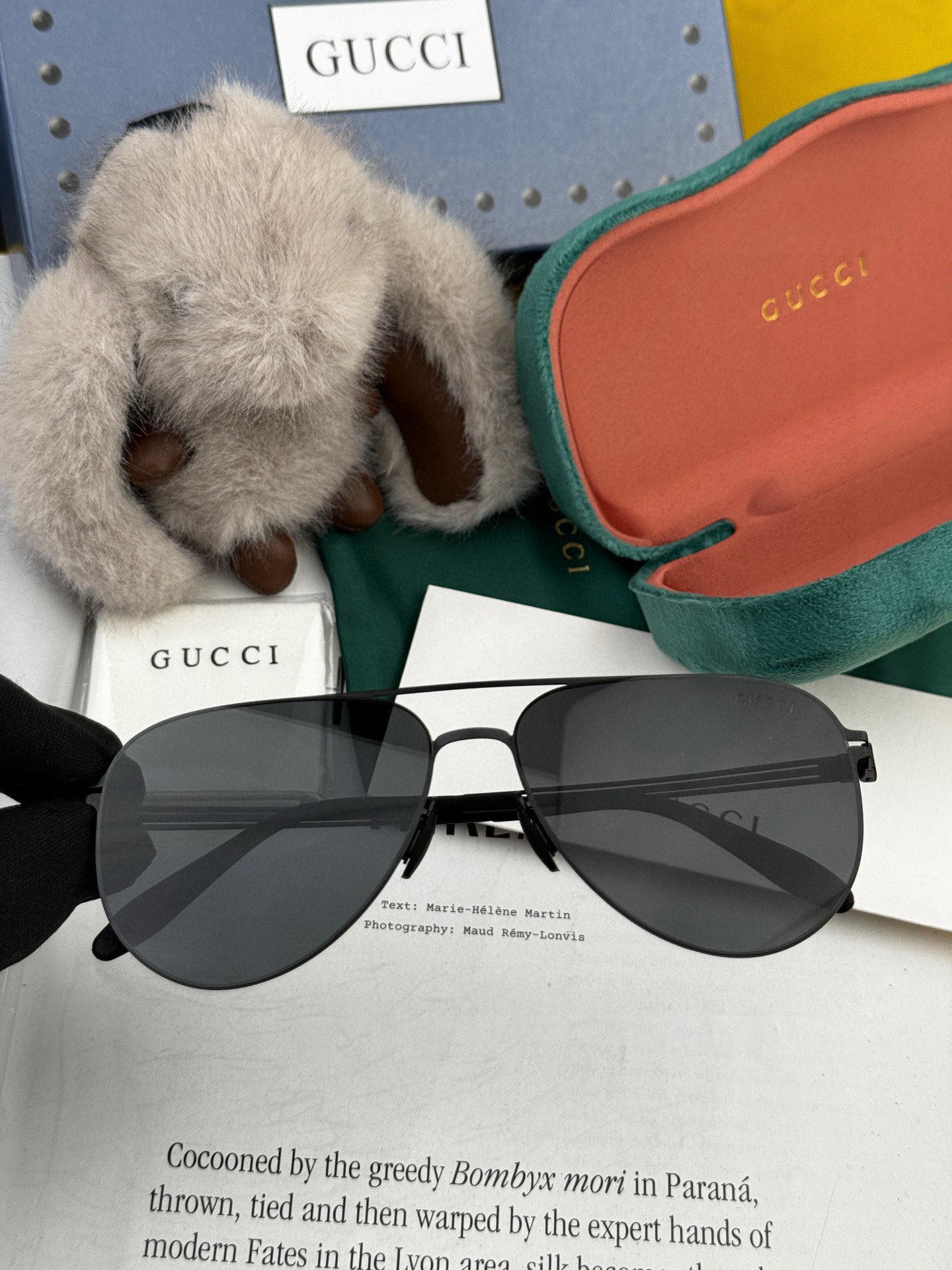 ♦️ GUCCI 2025
新款男女情侣款太阳镜多边形墨镜iP电镀永不褪色 超轻超有弹性整幅眼镜无螺丝重