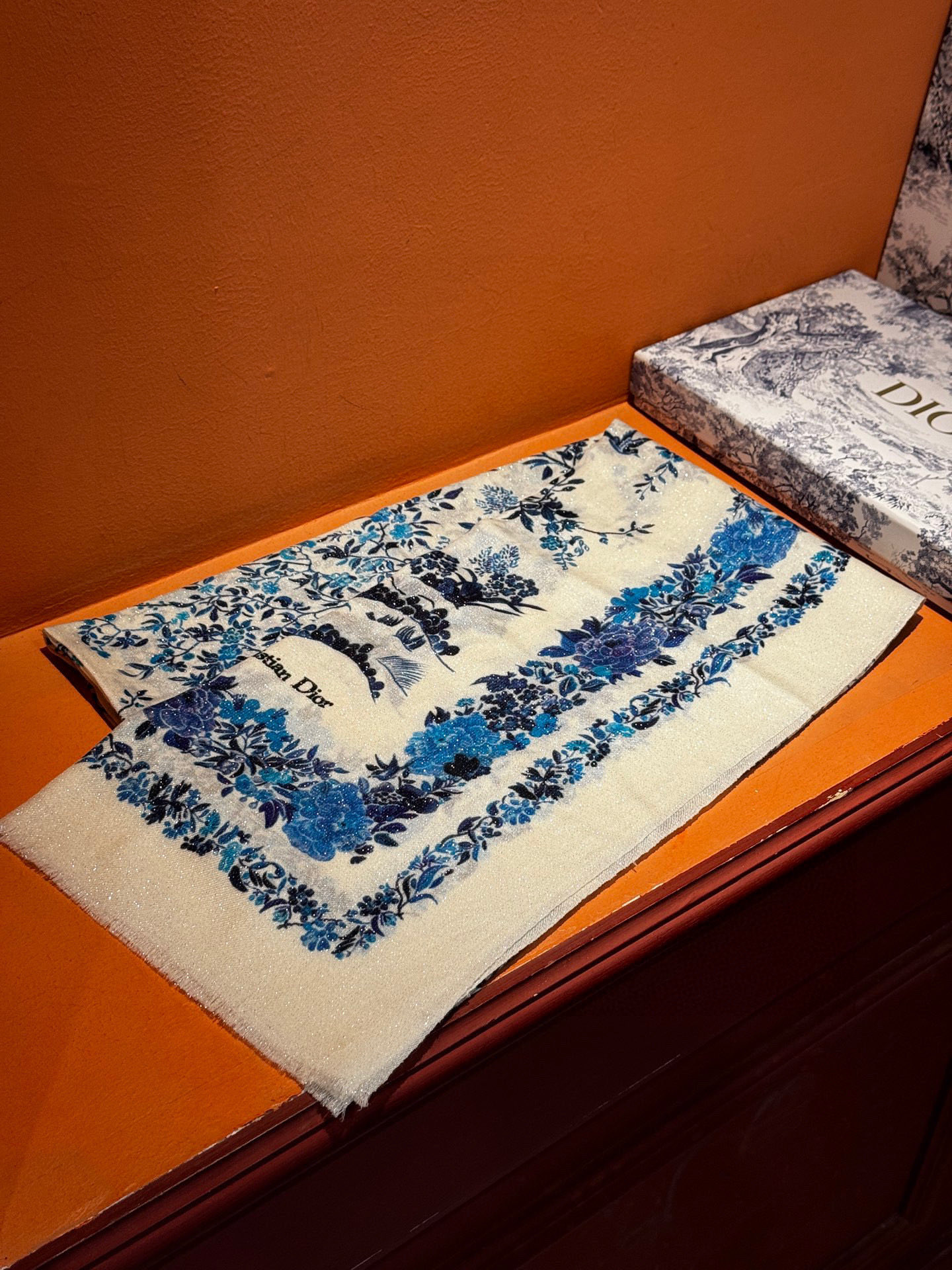 ✨✨【金银丝款】Dior专柜款～就是告诉大家这款必须收～上新🆕❤️ 新款长羊绒😍专柜同步🌈✨这个size