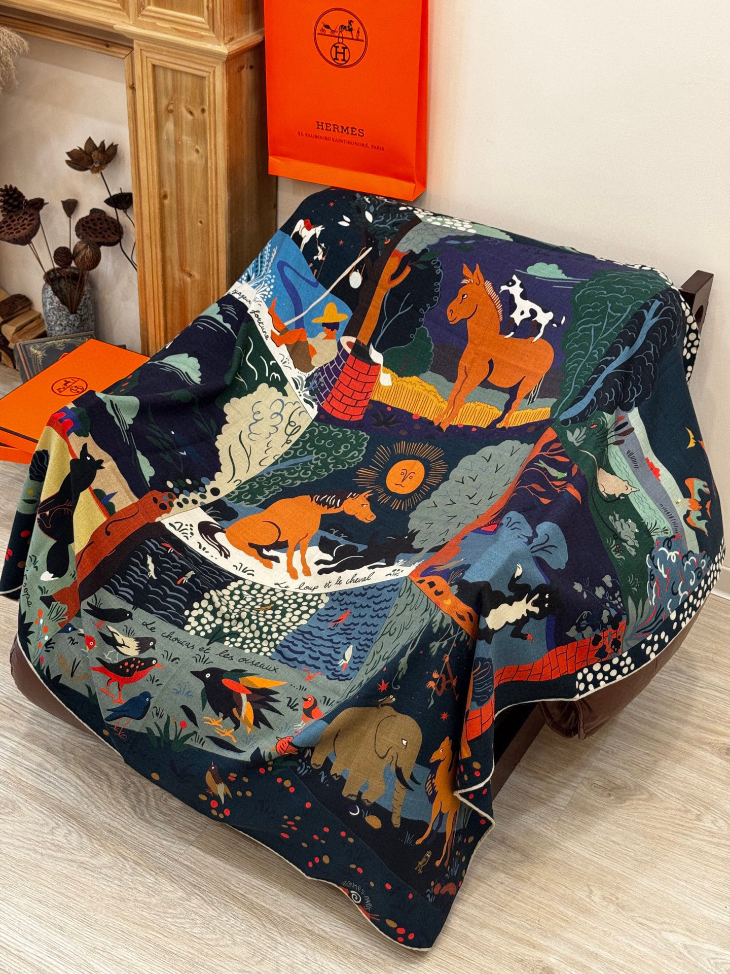  新款现货💖💖140丝绒方巾双面同色（专柜同步Hermes爱马仕）‼️抢‼️VIP推荐 ‼️下手一定要快