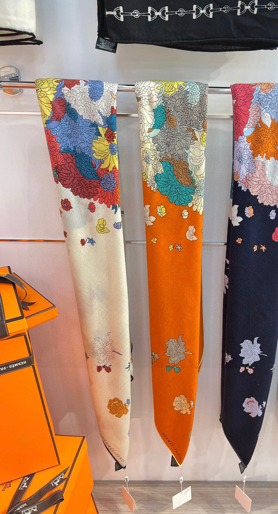  ❤  双面同色【▪️卓尔不凡，高级有气场！！】非常抬人，带点故事的精彩！永远加分的hermes艺术单品