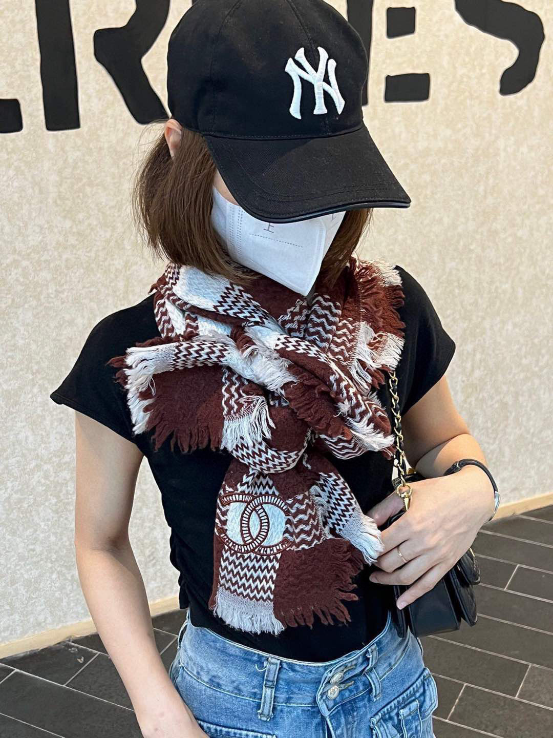     新款 搭配利器🆕🆕  香奈儿系列货  专供viP 产品 ♥顶级苏格兰进口羊羔绒  纹路织法使围巾