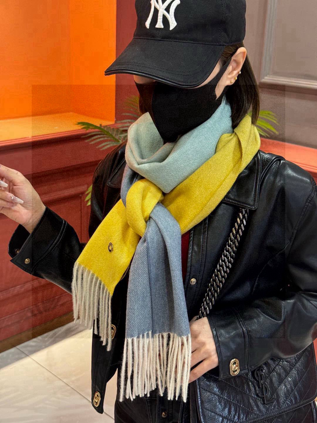  ✨✨太美了😍 【皮安娜】情侣款  美到要尖叫😱专柜最新款🎊英伦欧美范儿「多色渐变」又是一款即时尚又实用