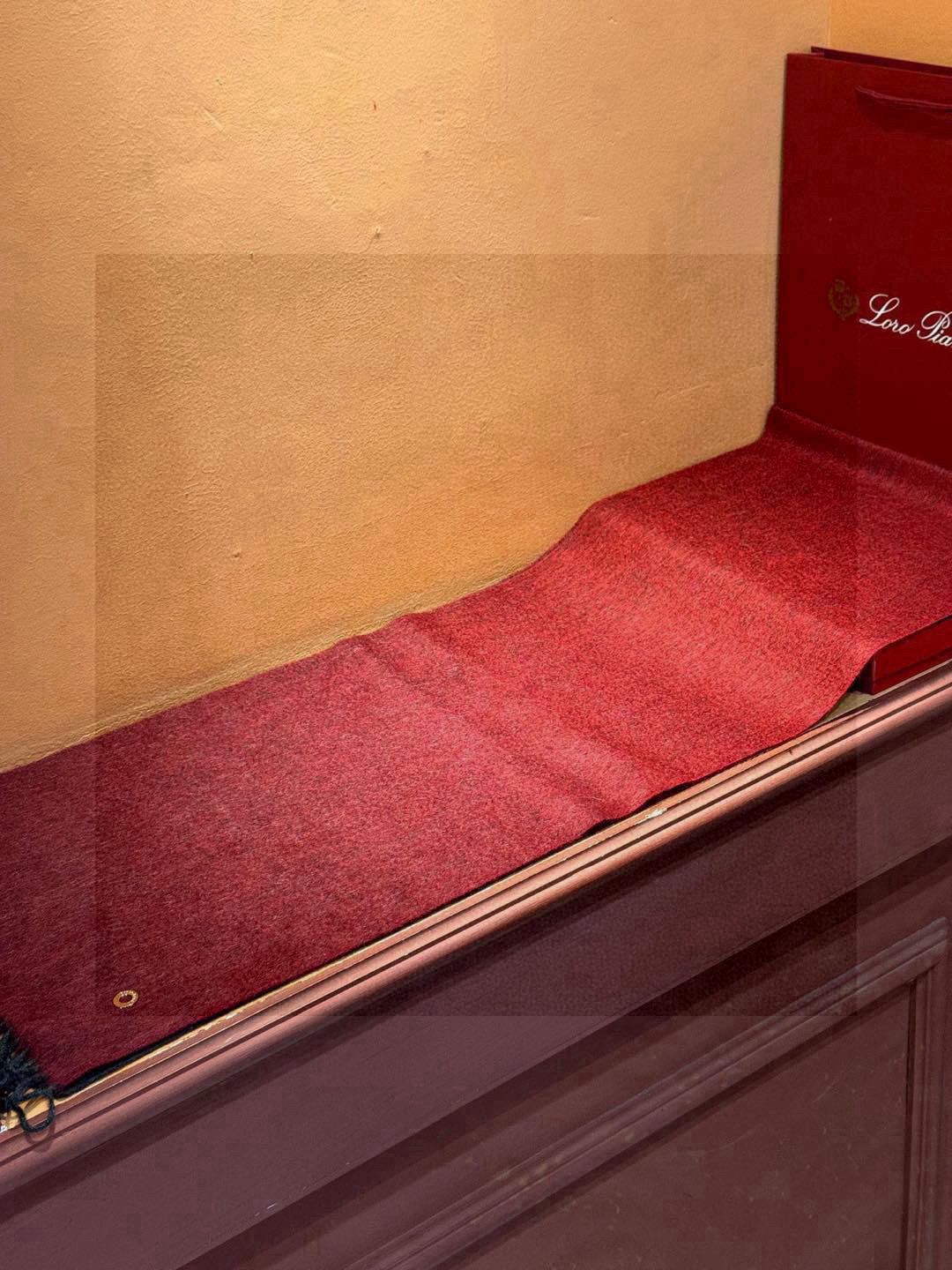  ✨✨太美了😍 【皮安娜】情侣款  美到要尖叫😱专柜最新款🎊英伦欧美范儿「多色渐变」又是一款即时尚又实用