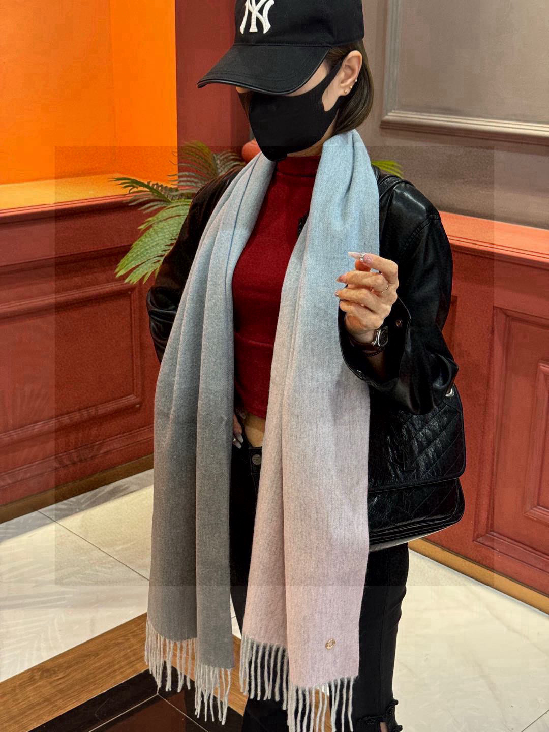  ✨✨太美了😍 【皮安娜】情侣款  美到要尖叫😱专柜最新款🎊英伦欧美范儿「多色渐变」又是一款即时尚又实用