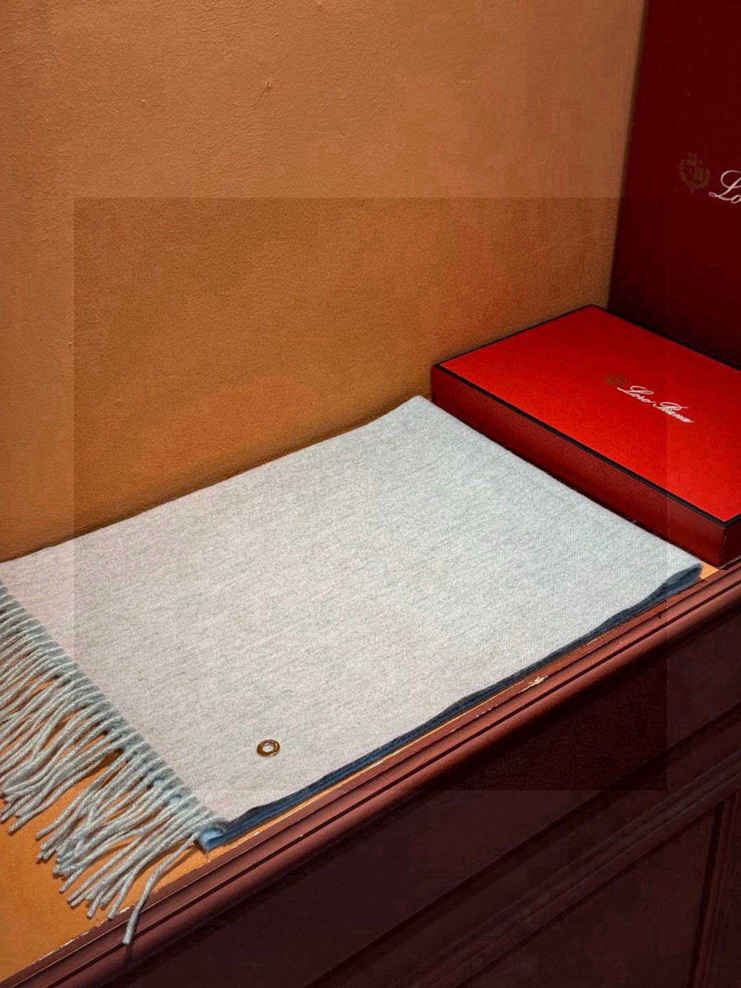  ✨✨太美了😍 【皮安娜】情侣款  美到要尖叫😱专柜最新款🎊英伦欧美范儿「多色渐变」又是一款即时尚又实用