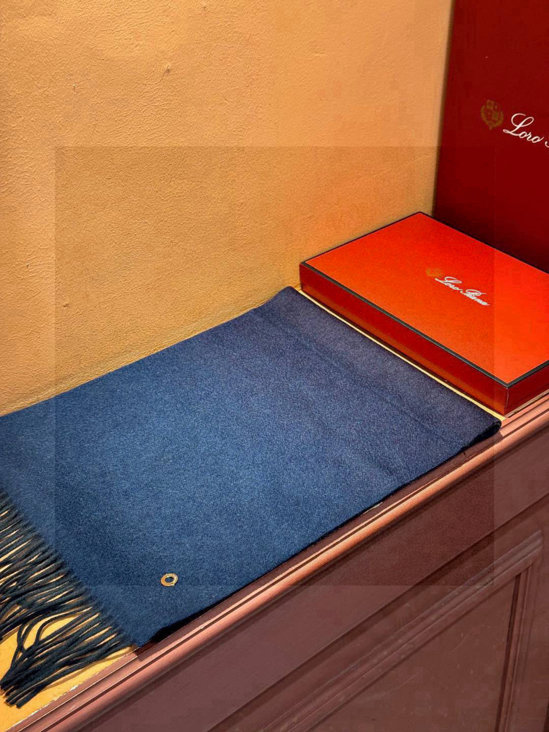  ✨✨太美了😍 【皮安娜】情侣款  美到要尖叫😱专柜最新款🎊英伦欧美范儿「多色渐变」又是一款即时尚又实用