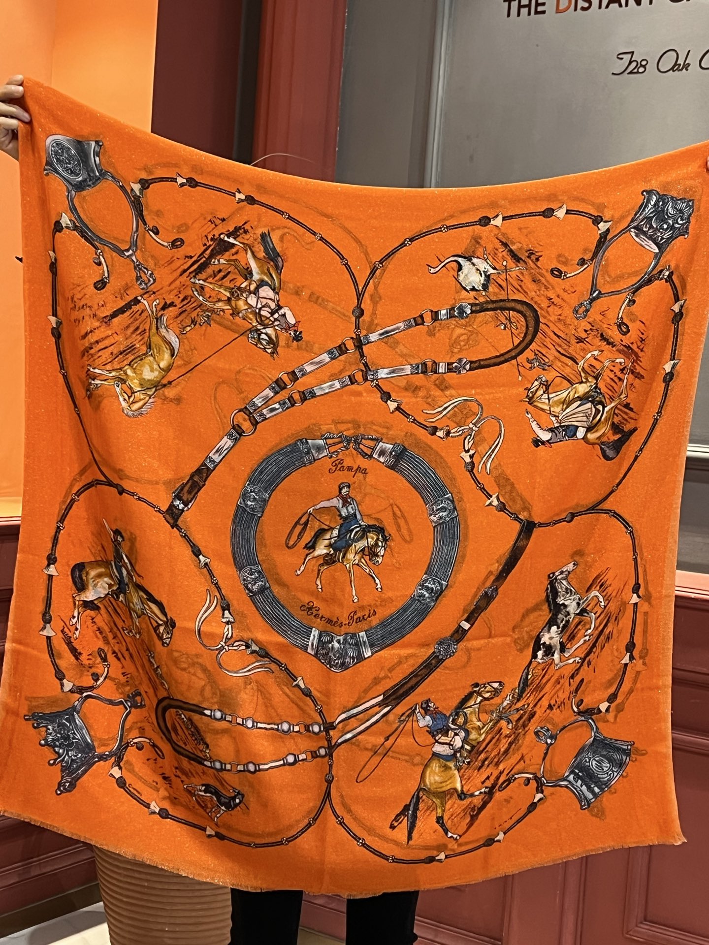   会发光发亮的围巾 新款🆕🏇🏇买了都说好看‼️推荐💕顶级工艺超值‼️爱马仕专柜爆款🎁💟立体呈现图案纹路