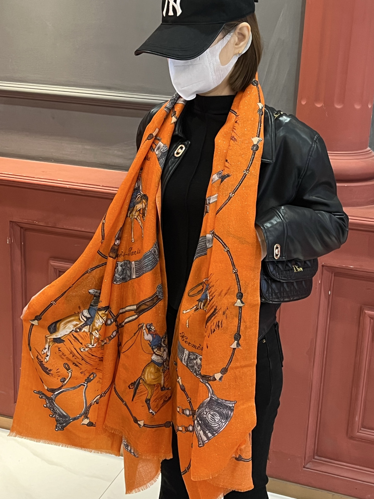   会发光发亮的围巾 新款🆕🏇🏇买了都说好看‼️推荐💕顶级工艺超值‼️爱马仕专柜爆款🎁💟立体呈现图案纹路